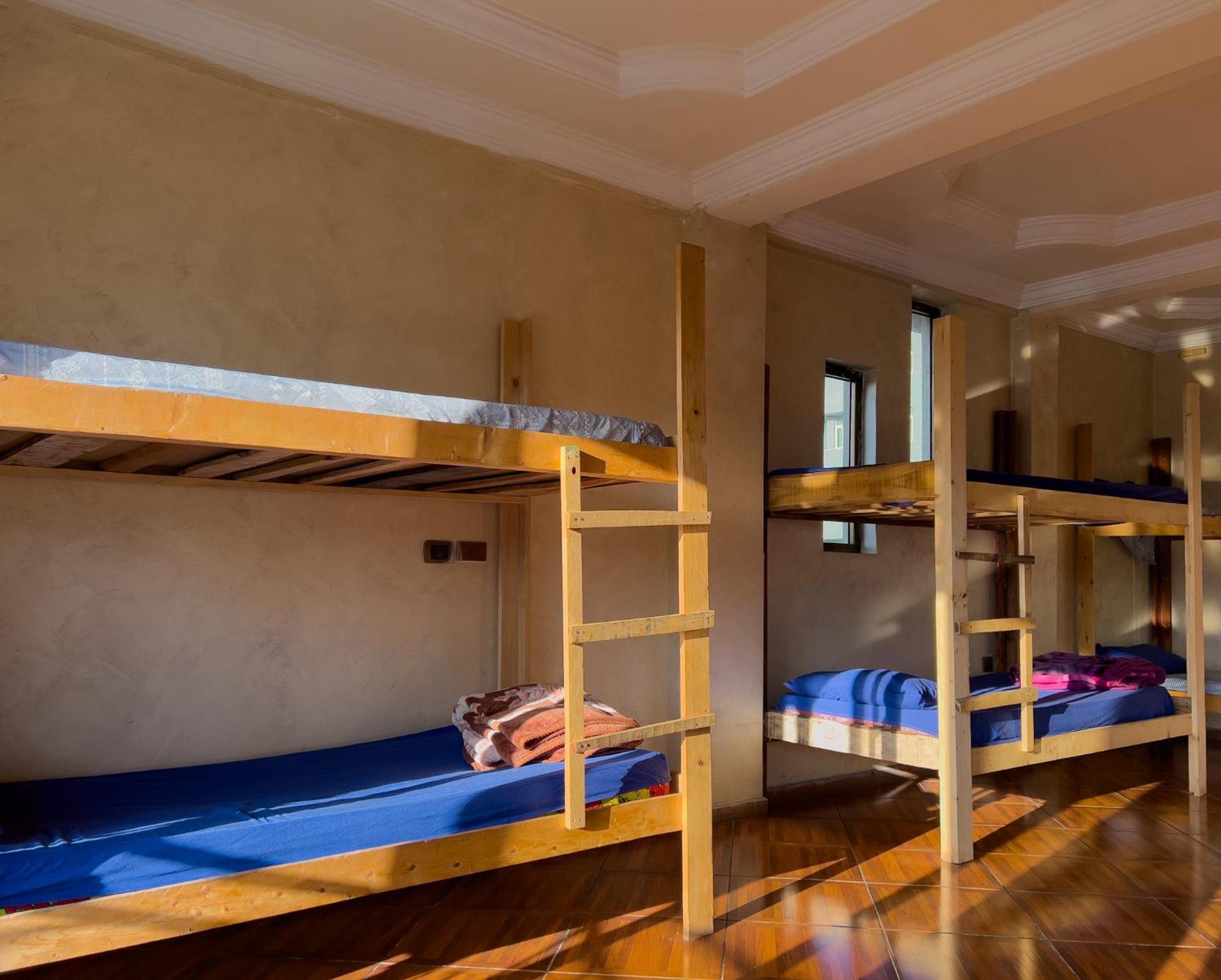 Mad Vervet Backpackers Hostel Аддис-Абеба Екстер'єр фото